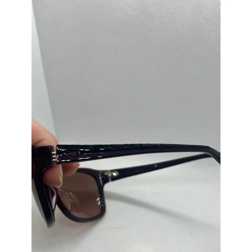 Oakley confront sunglasses